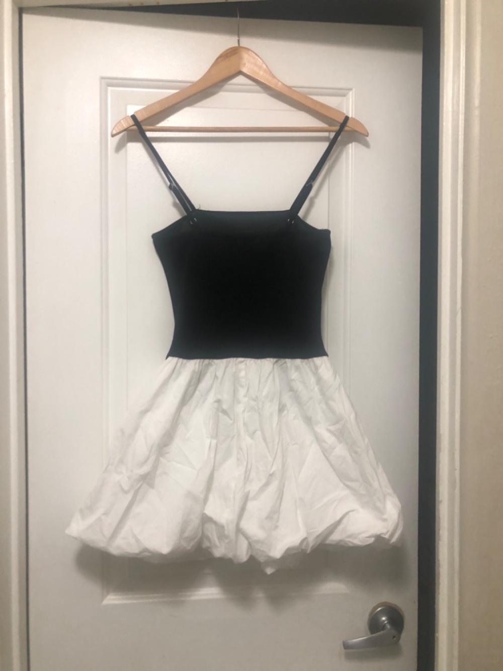 Forever 21 Ballerina Mini Dress in black and white,Size Small - Picture 3 of 4